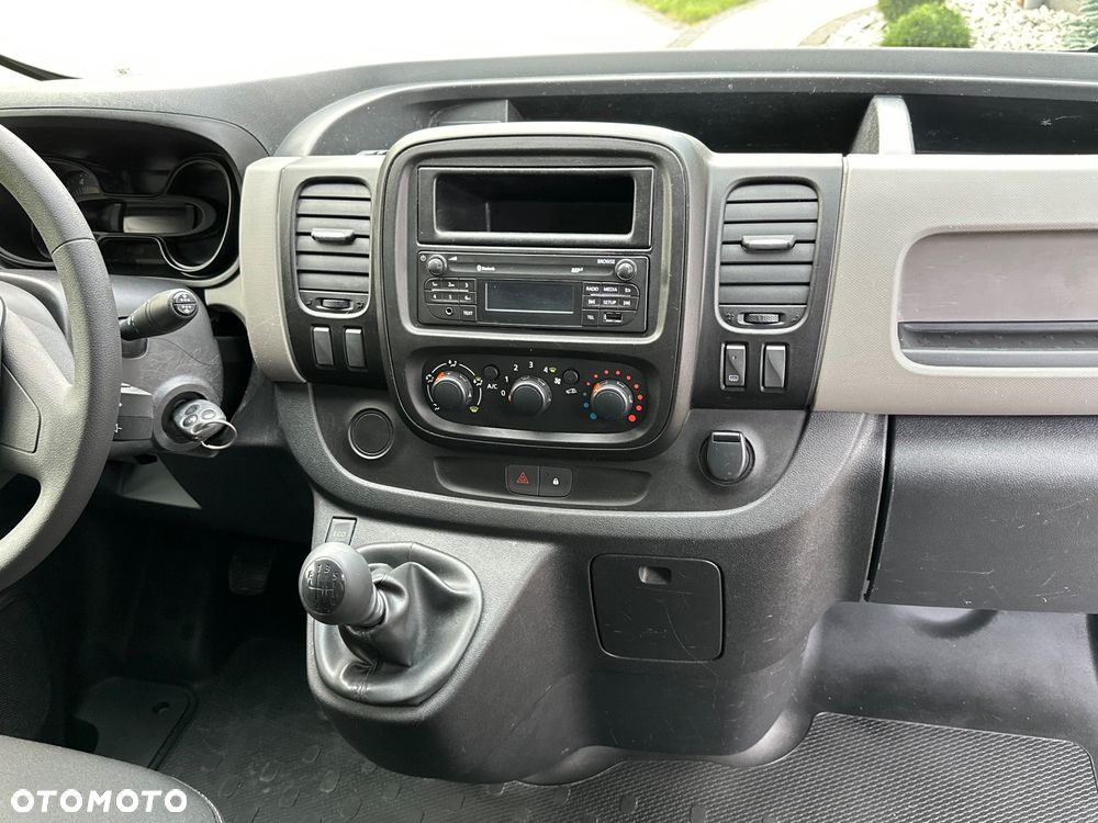 Renault Trafic - 15
