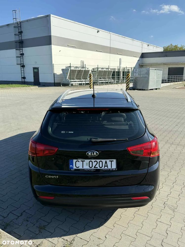 Kia Ceed Cee'd 1.6 GDI L - 6