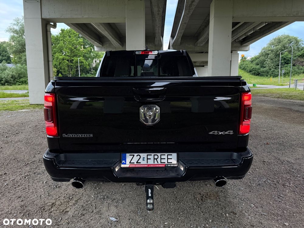 Dodge RAM - 8