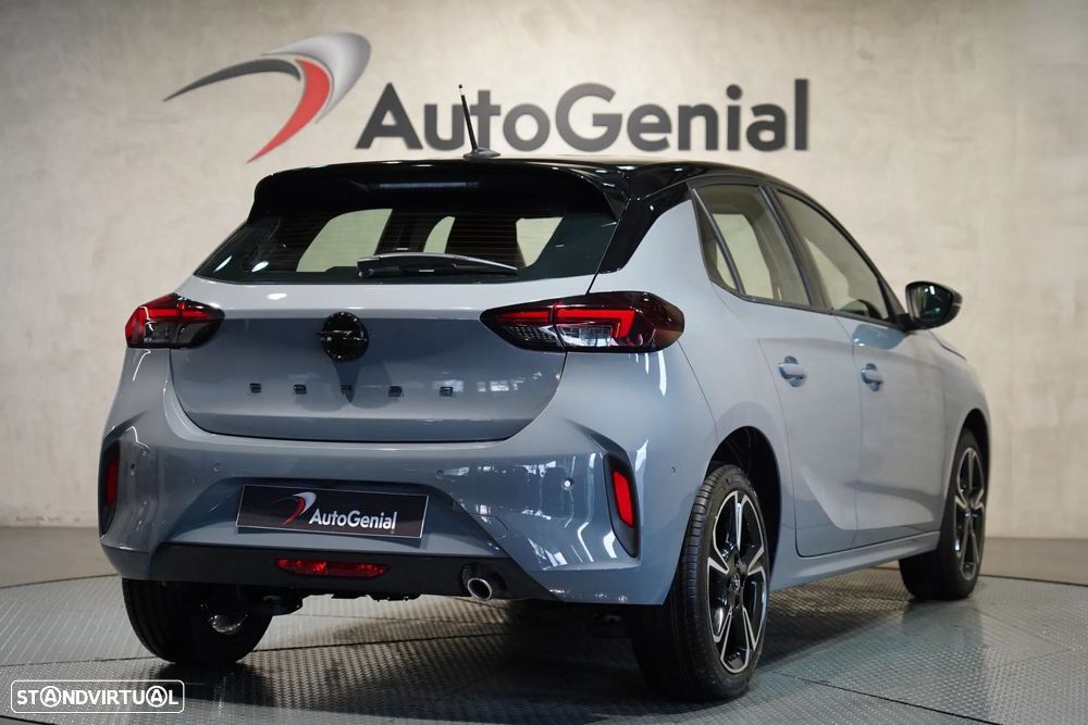 Opel Corsa 1.2 T GS - 2