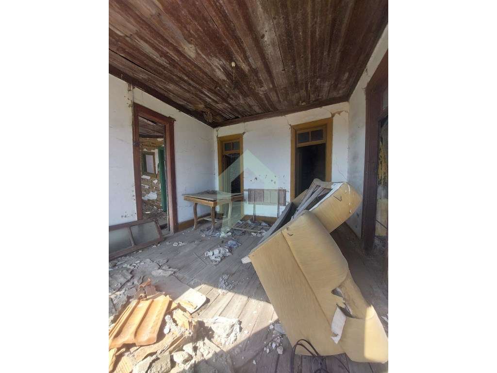 Casa de campo com projeto aprovado em Cidadelhe, Mesão Frio - Grande imagem: 4/10