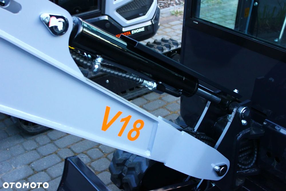 Inny VORQ V18 /KUBOTA /PARKER / 1.8T / KABINA /  ZESTAW ŁYŻEK / - 6