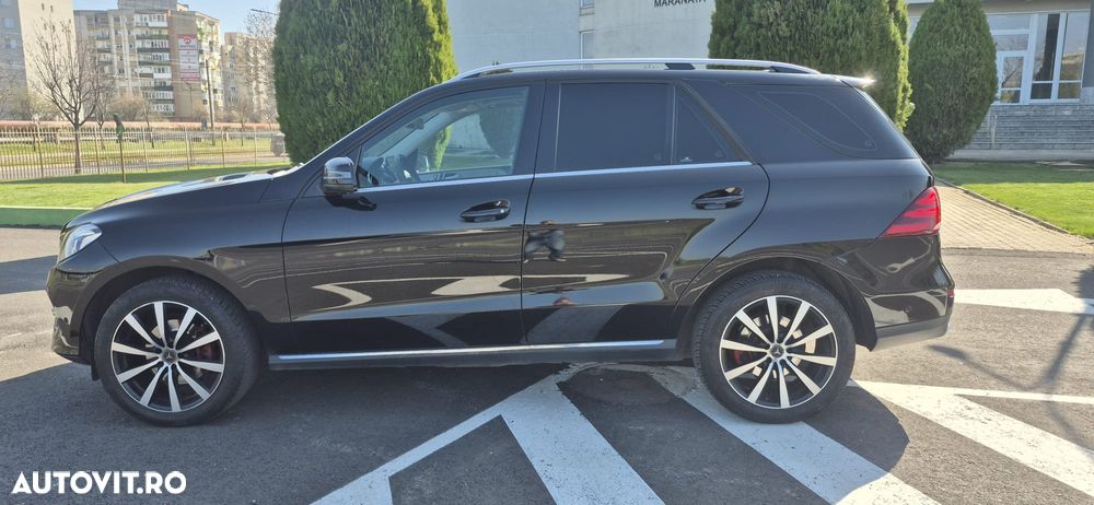 Mercedes-Benz GLE - 22