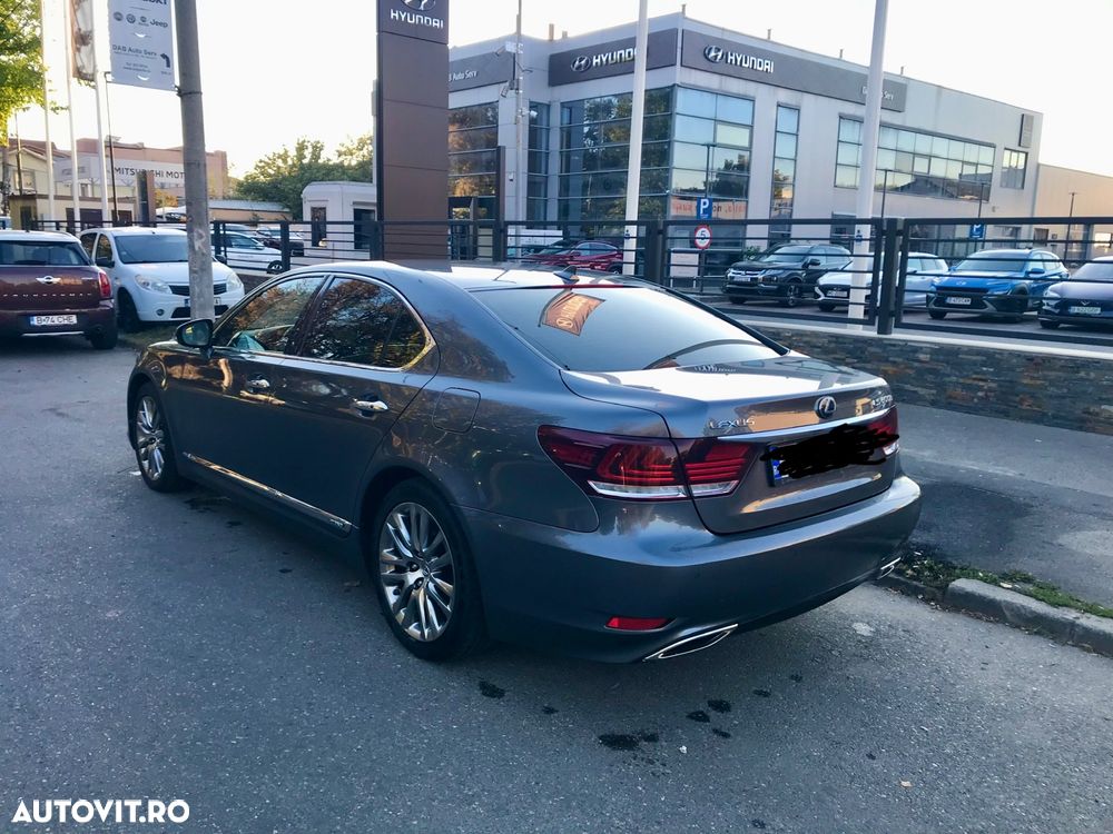 Lexus Seria LS 600h - 4