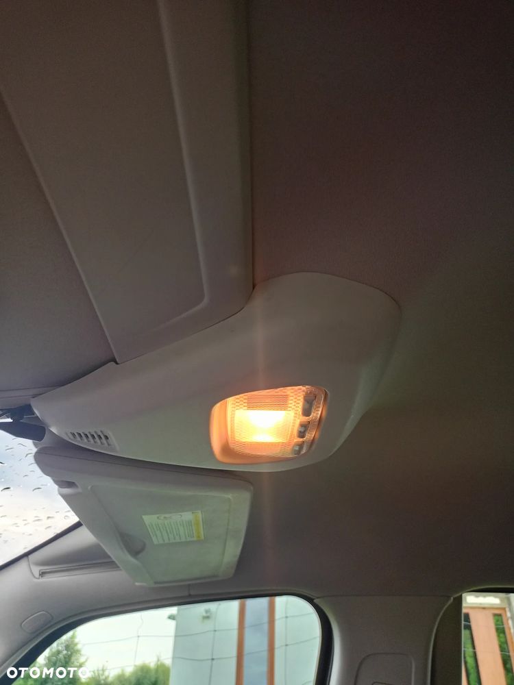 Citroën C4 Picasso 1.8 16V Advance - 19
