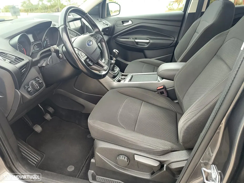 Ford Kuga 1.5 TDCi Titanium - 15
