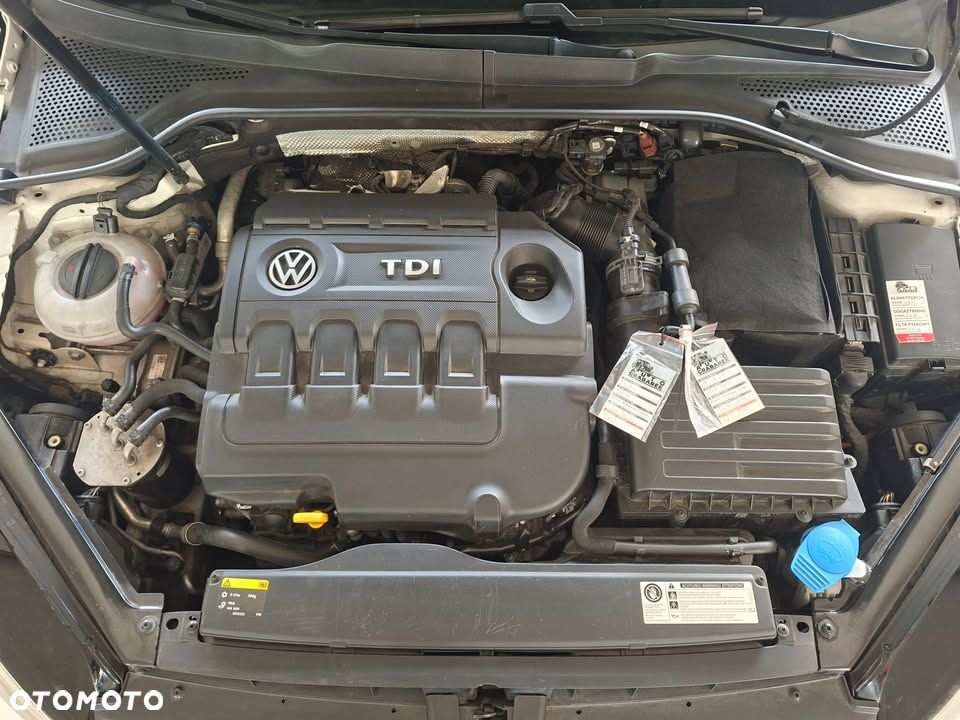 Volkswagen Golf 1.6 TDI BlueMotion Comfortline - 11