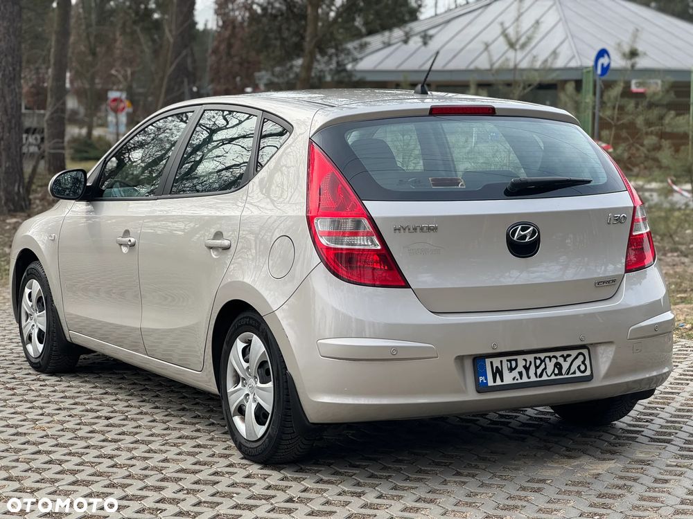 Hyundai i30 1.6 CRDi Premium EU5 - 12