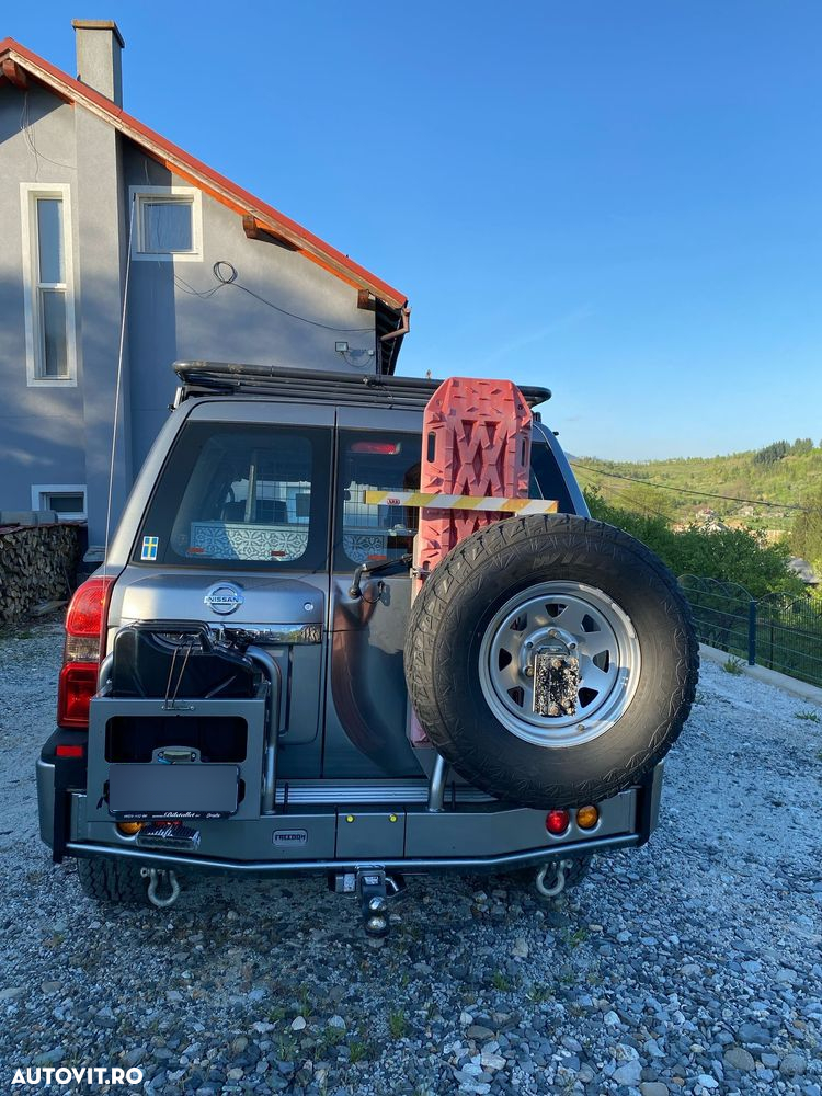 Nissan Patrol 3.0 TDI Aut Elegance - 8