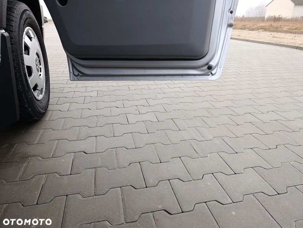 Volkswagen Crafter - 28