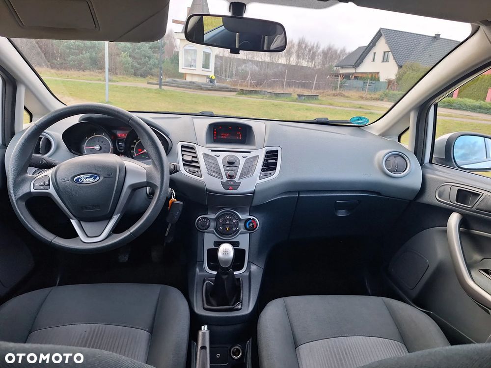 Ford Fiesta 1.25 Celebration - 3