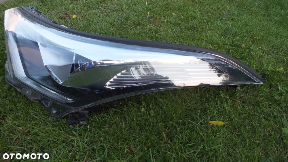 Lampa przednia lewa Toyota Ch-R Full Led 81150-F4170 - 2