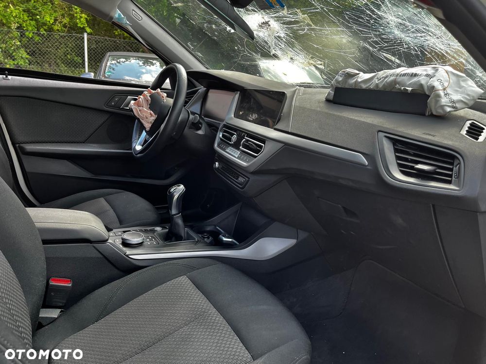BMW Seria 1 118i - 16