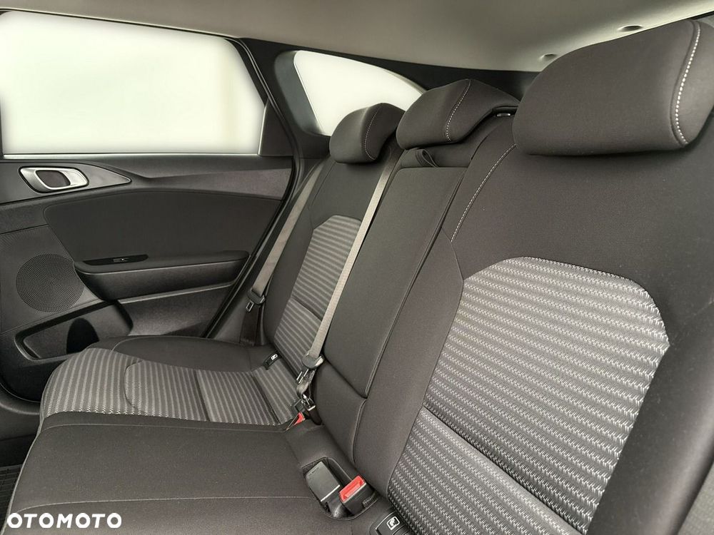 Kia Ceed - 19