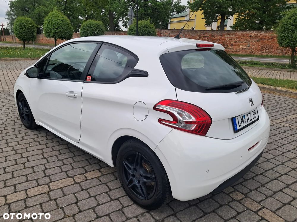 Peugeot 208 95 VTI Active - 5