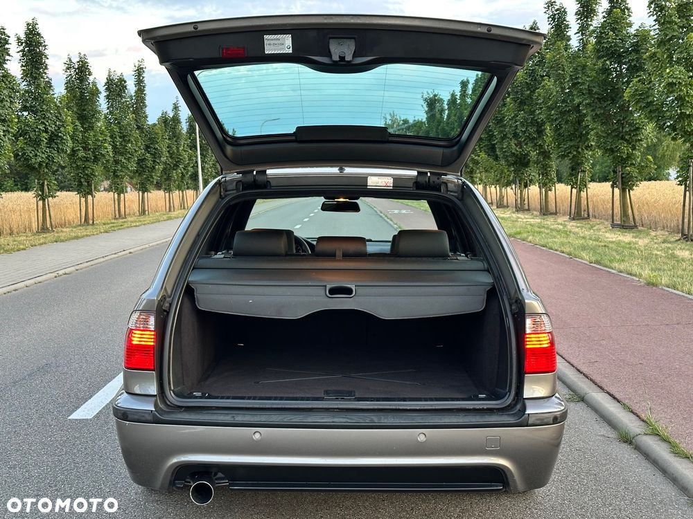 BMW Seria 5 520i Touring Edition Sport - 35