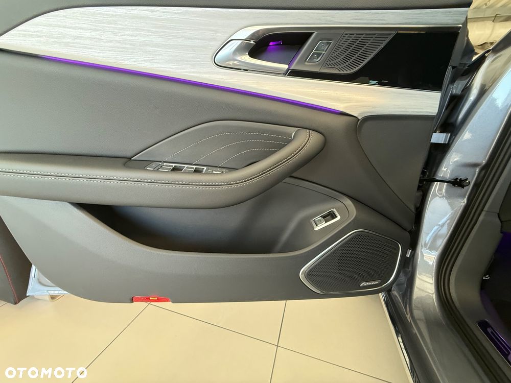 Hongqi H5 2.0T Deluxe - 7