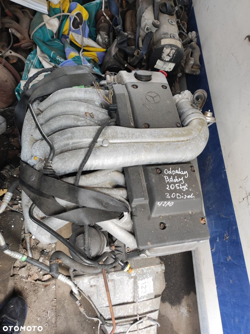 Silnik Mercedes W124 w210 3.0 3.0 td 2.0d 2.5d  190 w201 sprinter - 3