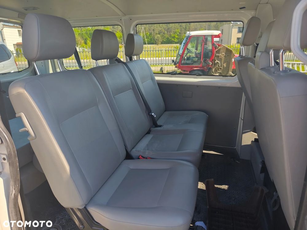 Volkswagen Transporter Caravelle Kurz Gewinner - 7