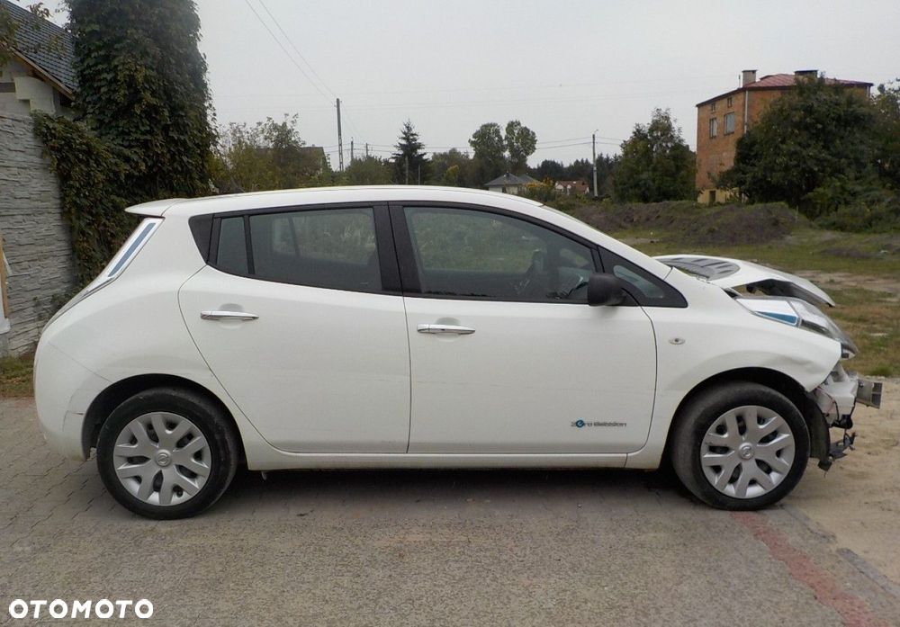Nissan Leaf - 15