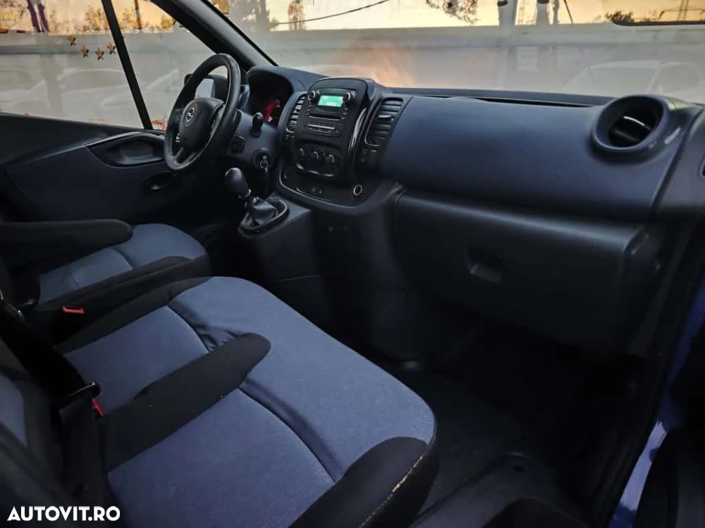 Opel Vivaro - 15
