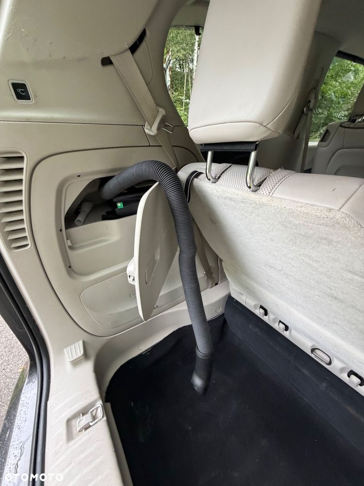Chrysler Pacifica - 10