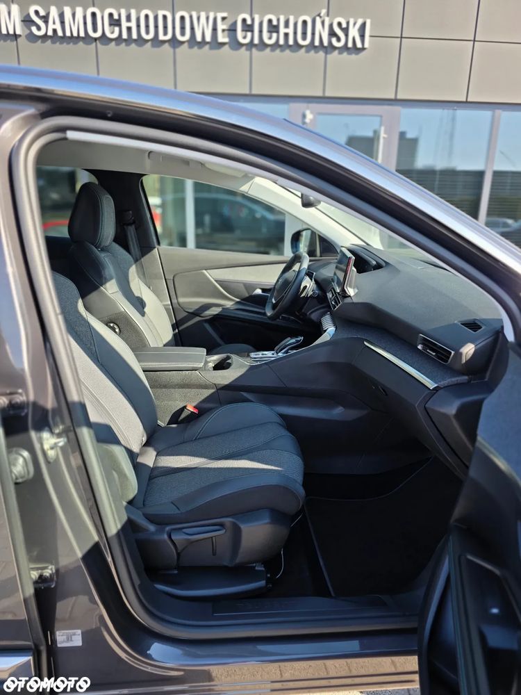 Peugeot 3008 1.2 PureTech Allure Pack S&S EAT8 - 24