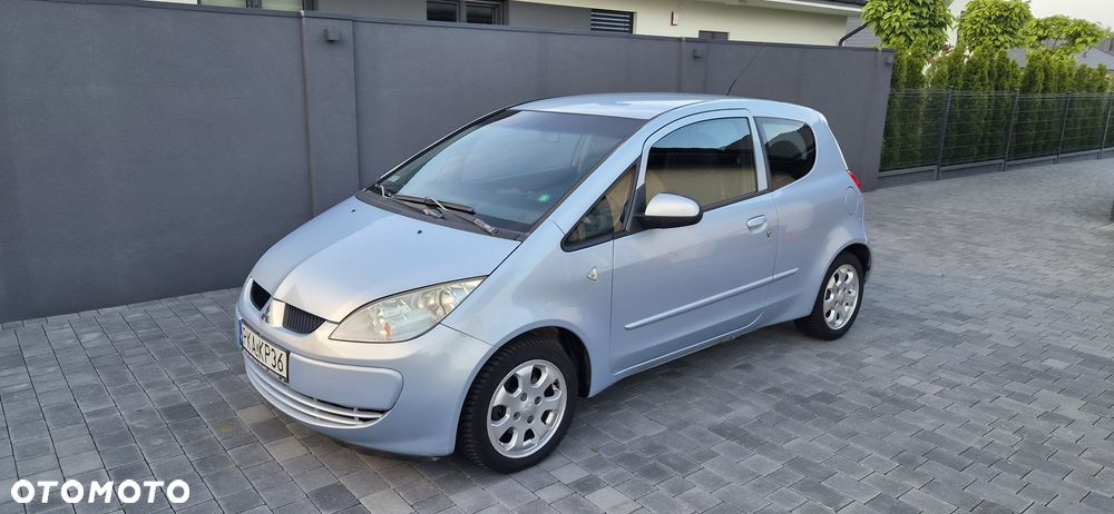 Mitsubishi Colt - 1
