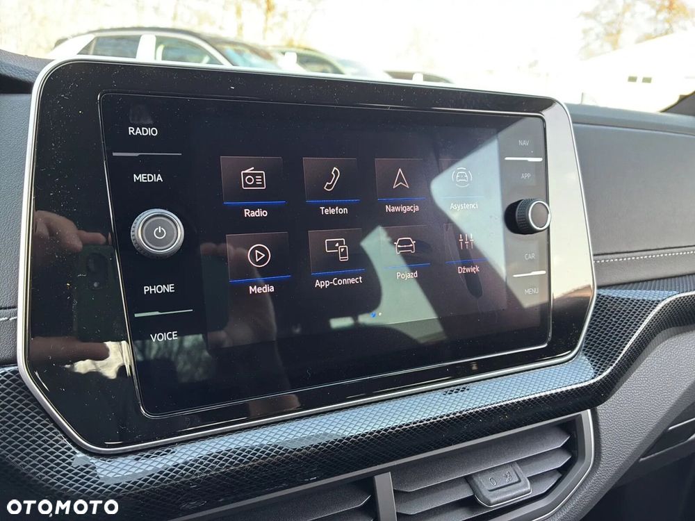 Volkswagen T-Cross - 17