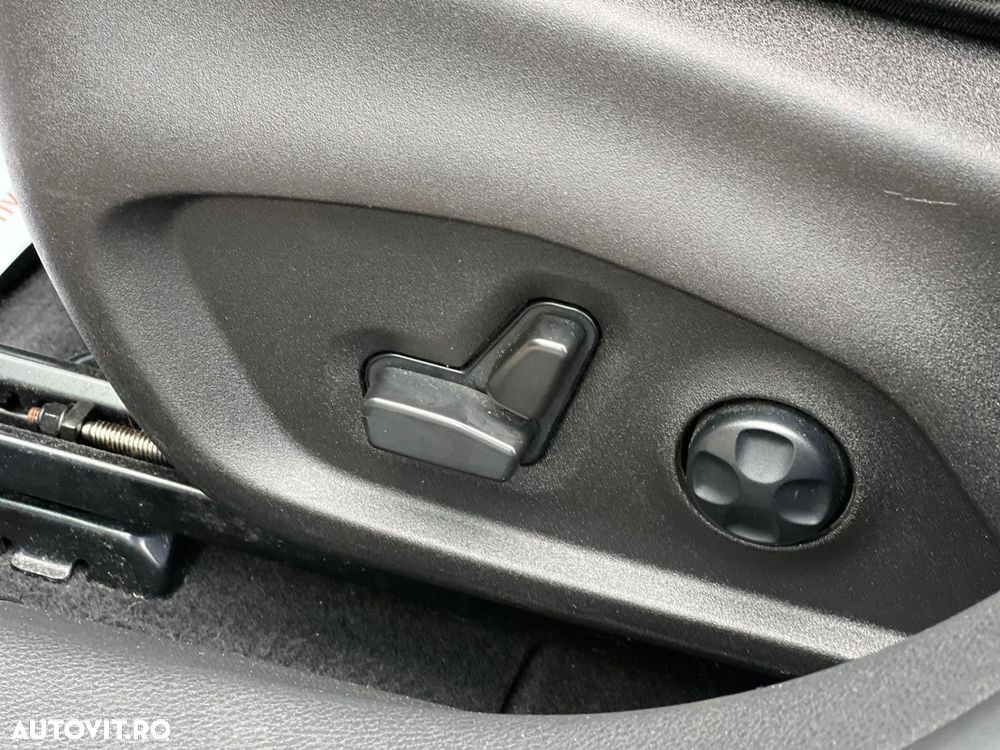 Jeep Compass 1.3T 4xe AT6 PHEV S - 12