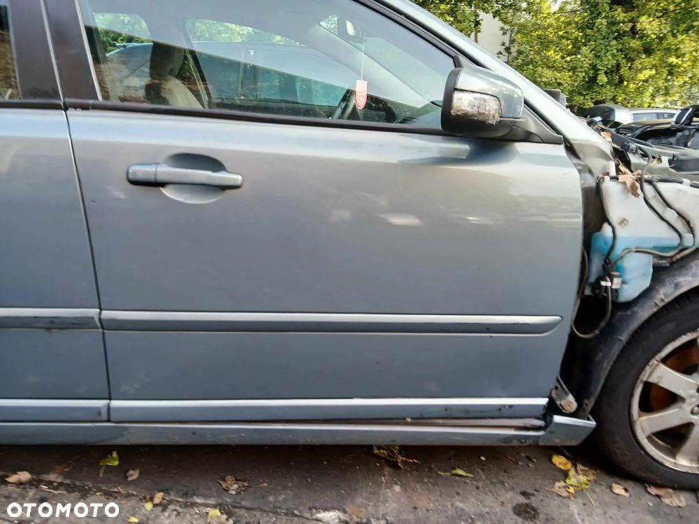 Volvo V50 Drzwi prawe przednie i tylne. - 2