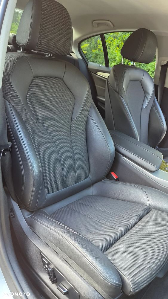 BMW Seria 5 520d Efficient Dynamics Edition Sport Line - 19