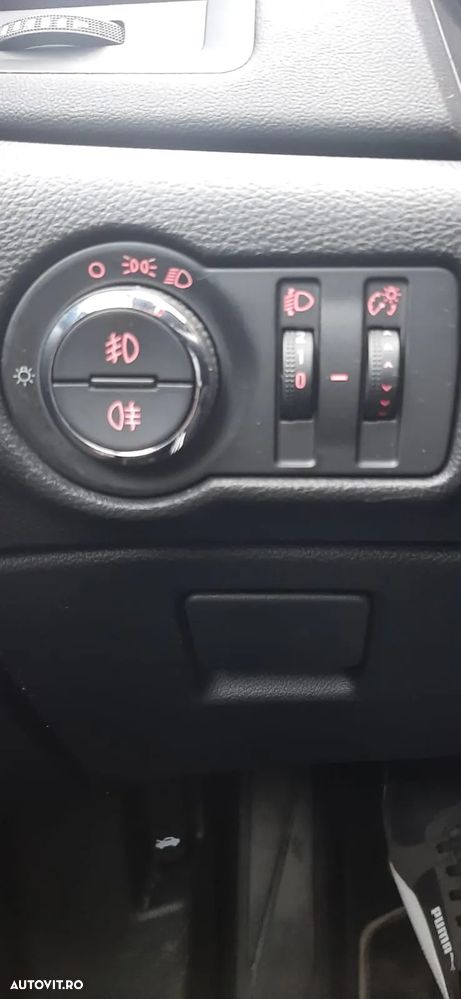 Opel Astra 1.4 ECOTEC Turbo Enjoy - 11