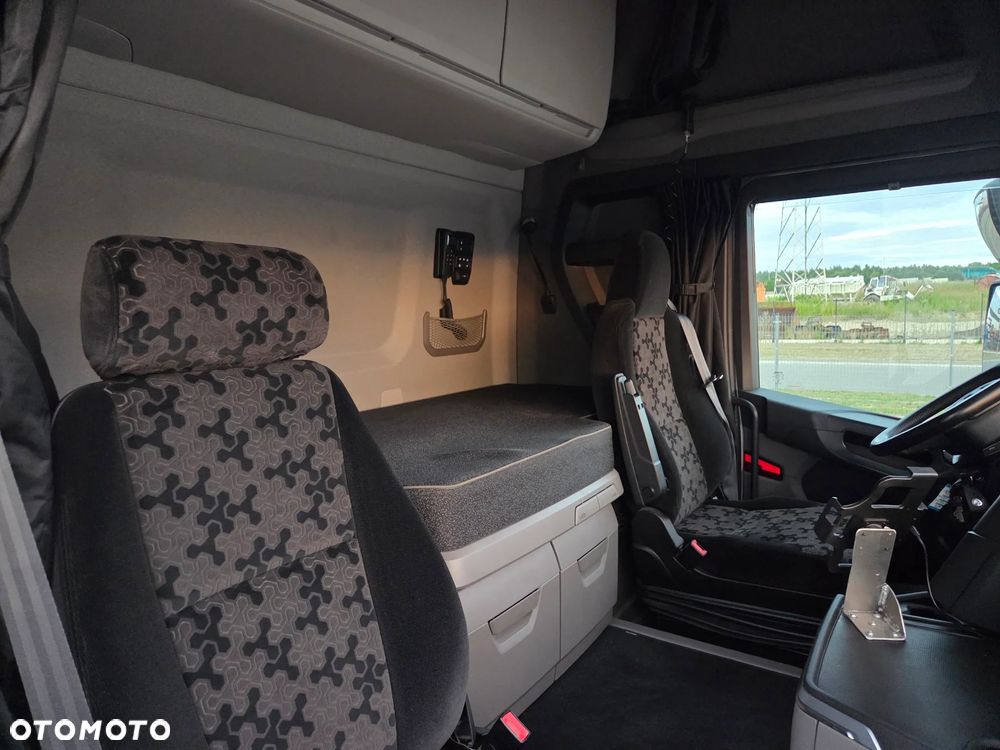 Scania R450/ 4 PODUSZKI TYŁ/ KLIMA POSTOJOWA/ ALUFELGI/ NAVI/ SERWIS NIEMCY - 7
