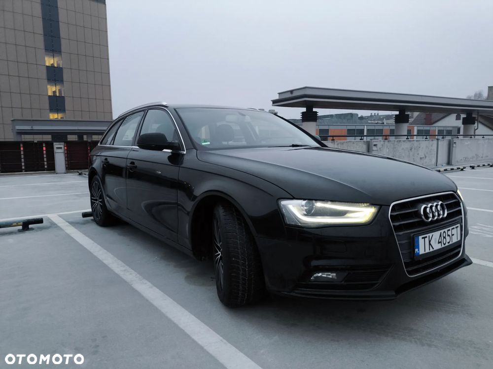 Audi A4 Avant 2.0 TDI DPF Ambiente - 13
