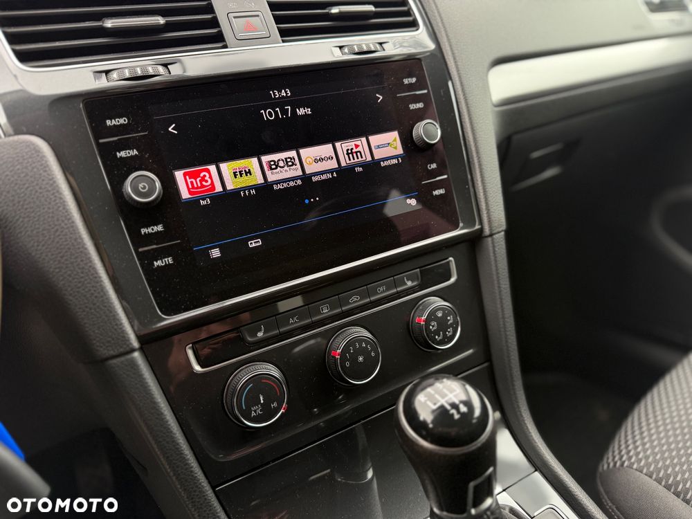 Volkswagen Golf 1.6 TDI SCR Comfortline - 13