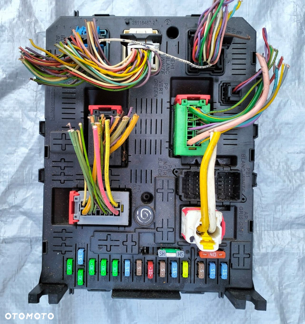 MODUŁ SKRZYNKA BEZPIECZNIKÓW BSI CITROEN C5 III X7 966405908001