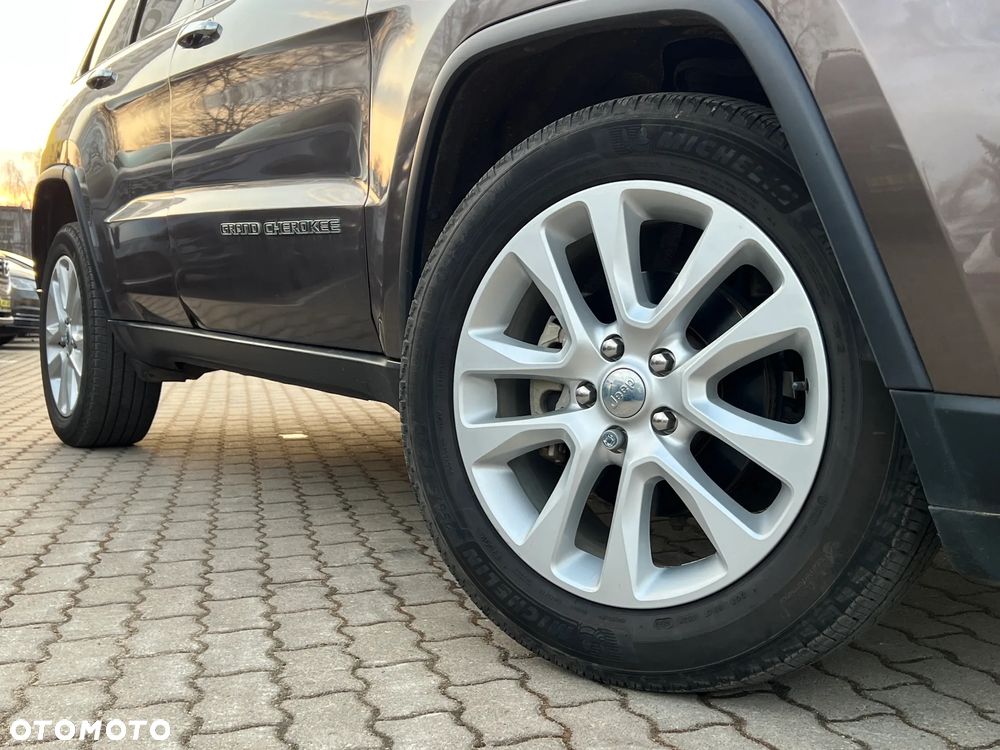 Jeep Grand Cherokee - 10