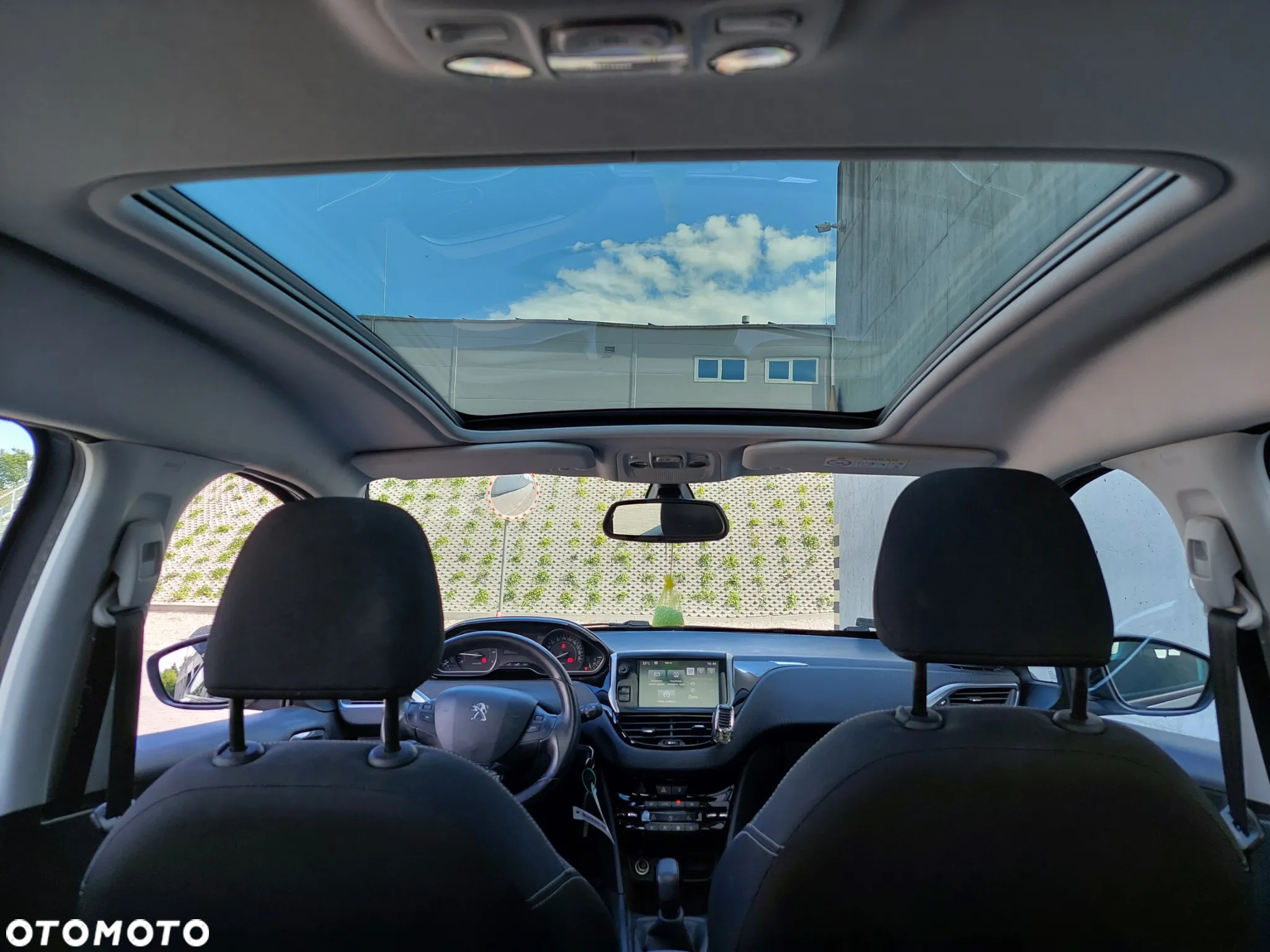 Peugeot 2008 - 23