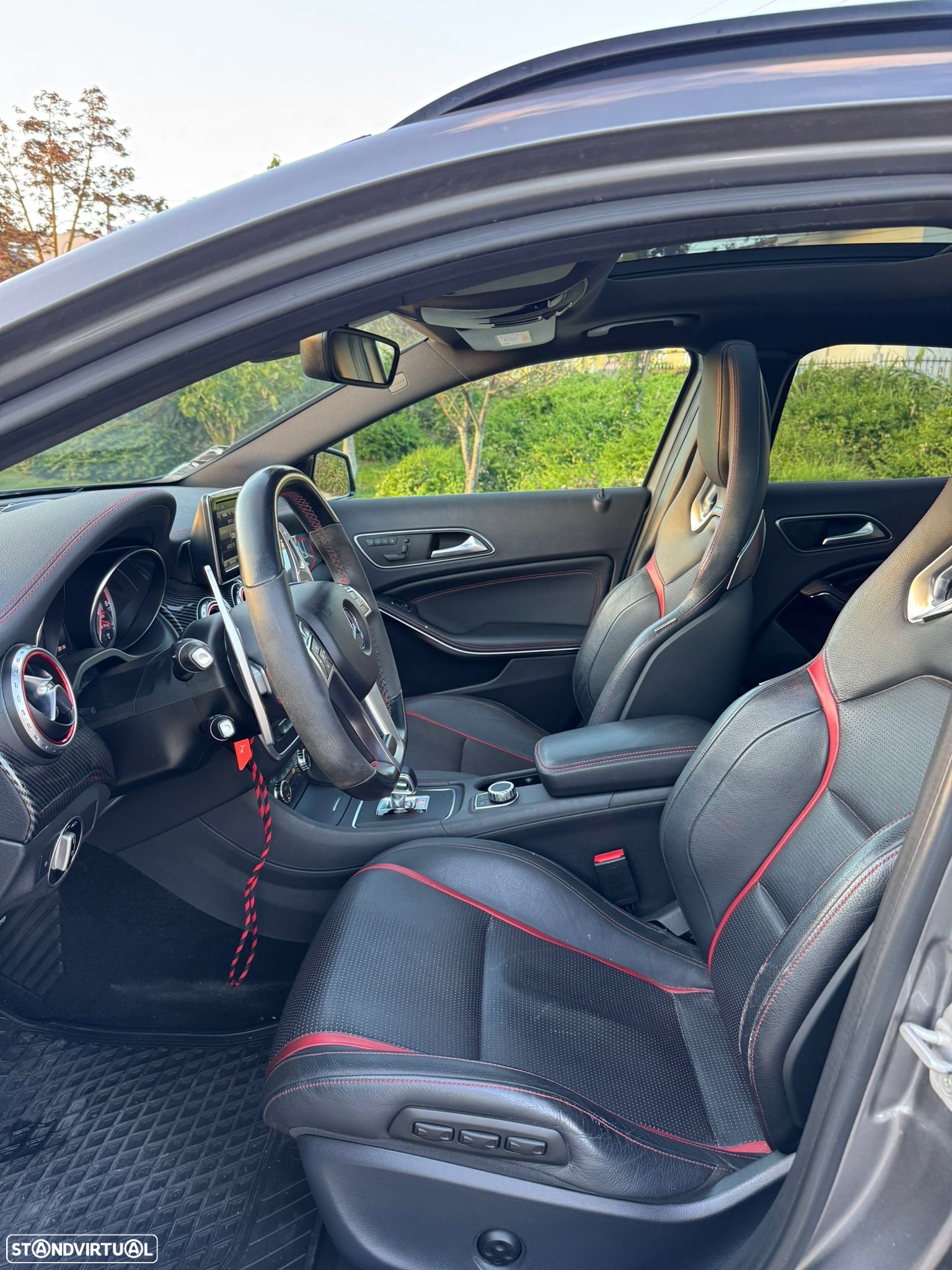 Mercedes-Benz GLA 45 AMG 4Matic 7G-DCT Edition 1 - 26