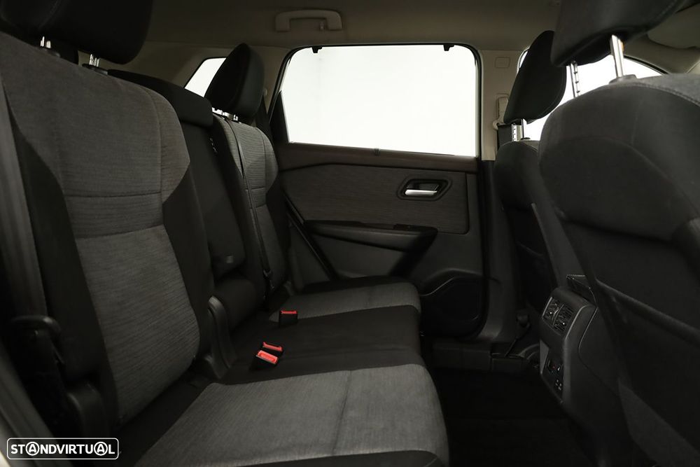 Nissan X-Trail 1.5 VC T N-Connecta 7L - 22