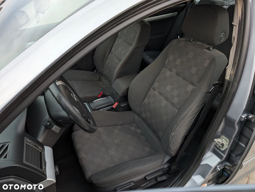 Opel Vectra 2.2 Automatik - 31