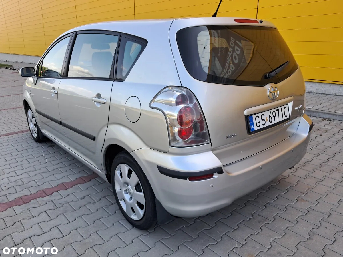 Toyota Corolla Verso 1.8 Sol + 7os MM - 4