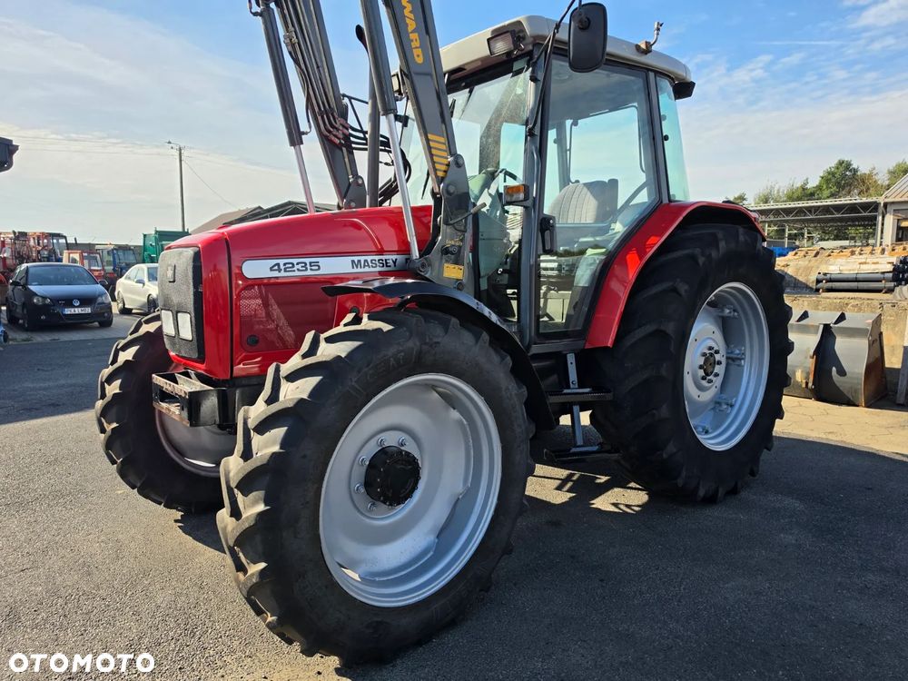 Massey Ferguson 4235 - 8