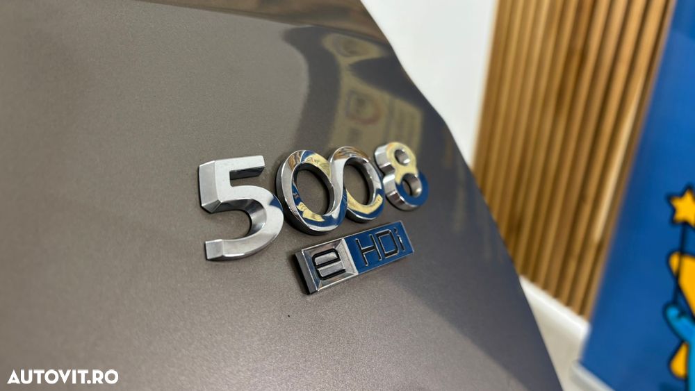 Peugeot 5008 - 17