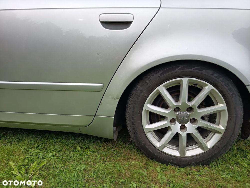 Audi A4 1.6 - 16