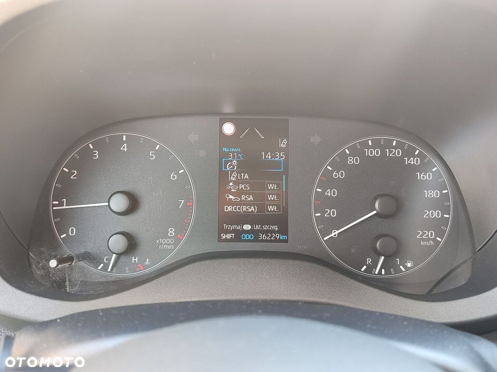 Toyota Yaris - 10