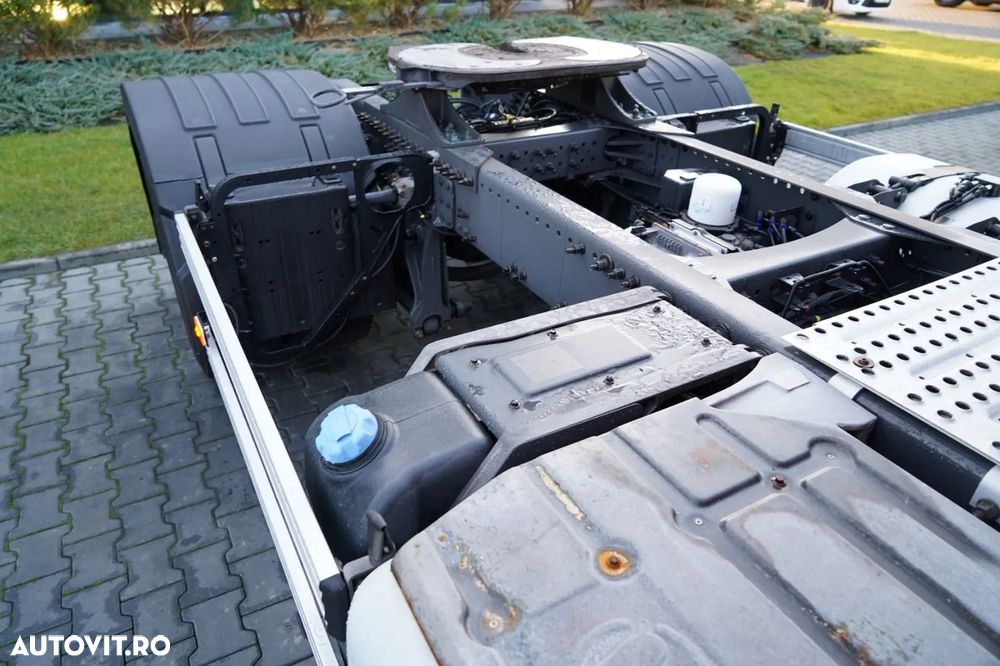 Volvo FM 430 / FULL ADR / GREUTATE: 6.500 KG / CABINĂ JOSĂ / 2022 / DUPĂ CONTRACT DE SERVICE GOLD / - 16