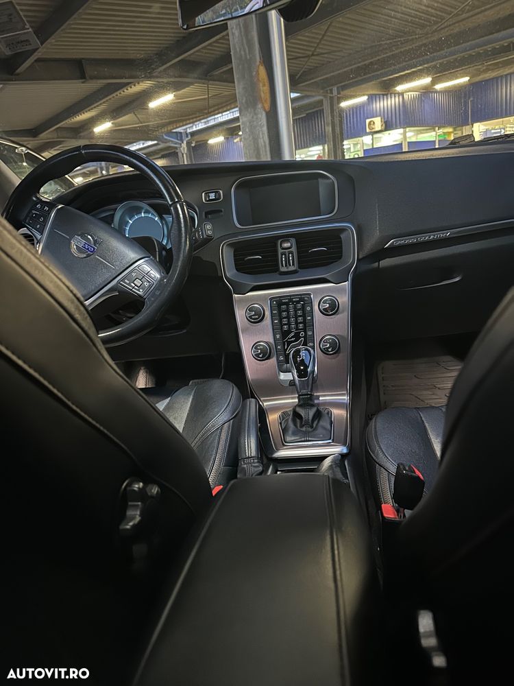 Volvo V40 D3 Aut Summum - 5