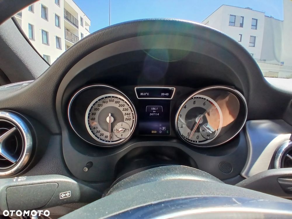 Mercedes-Benz CLA - 15